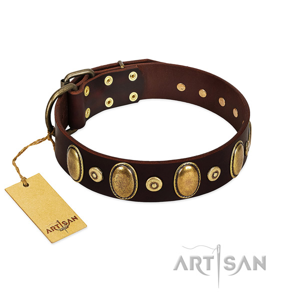 Easy wearing dog collar of natural genuine leather
